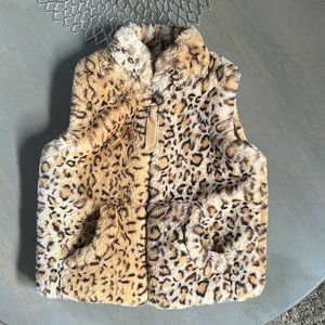 Toddler: American Widgeon Leopard Faux Fur Vest. Zip closure.